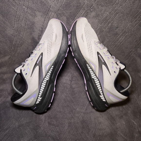 Brooks Adrenaline GTS 23 Running Shoes Womens Sz 11B Athletic Sneakers Trainers. - Picture 3 of 9